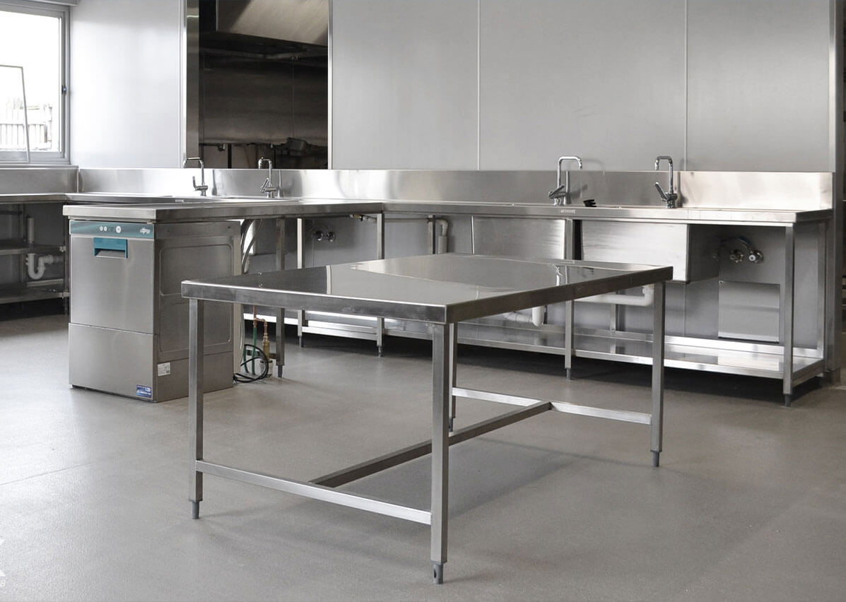 Stainless Steel Benches & Sinks: The Standard In Commercial Establishments