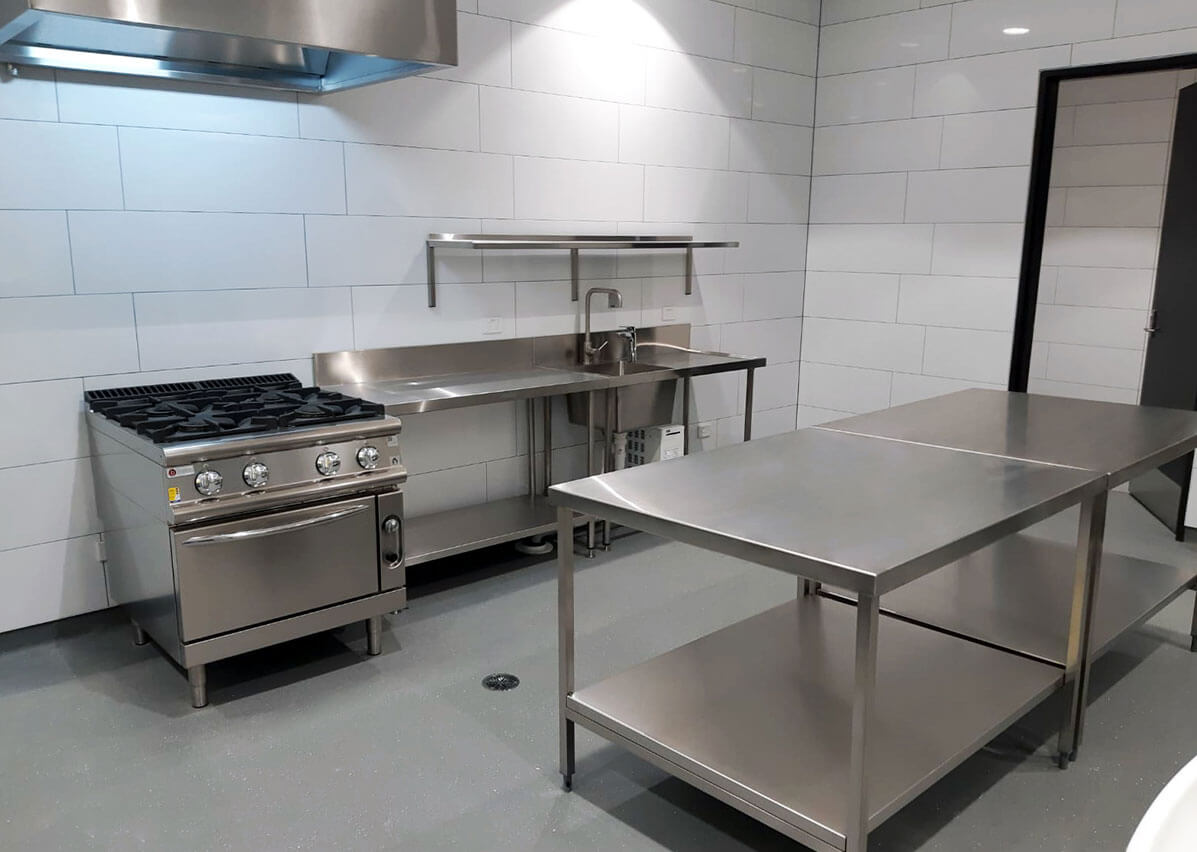 The Benefits of Stainless Steel Benches for Your Kitchens, Laboratories & Hospitals